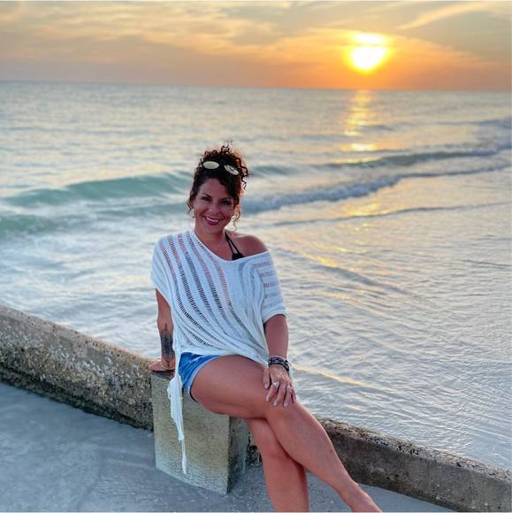 Meet your Posher, Kristen - Picture 1 of 1